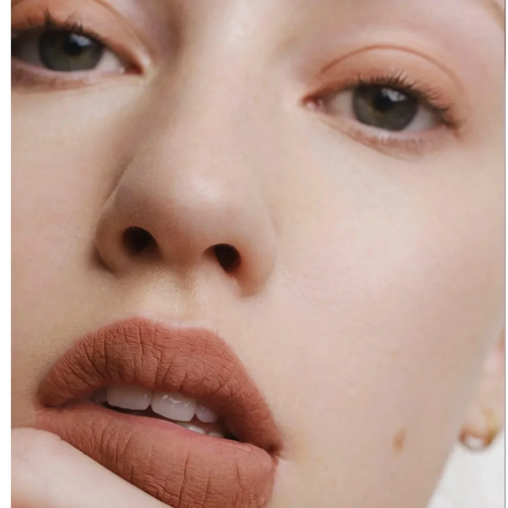 CLE Lip Powder - Picture 3 of 7